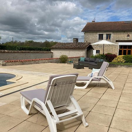 Bed and Breakfast La Grange Blanzay Esterno foto